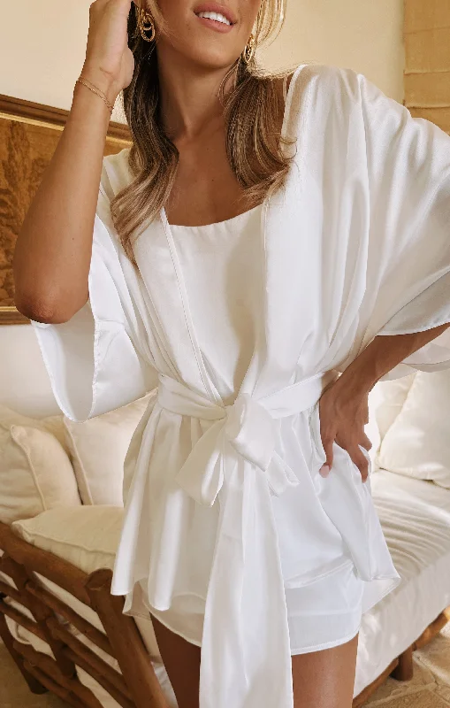 First Look Robe ~ Ivory Luxe Satin