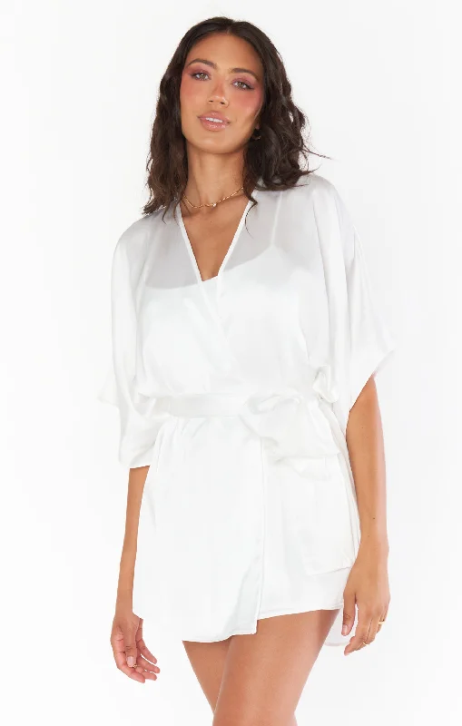 First Look Robe ~ Ivory Luxe Satin